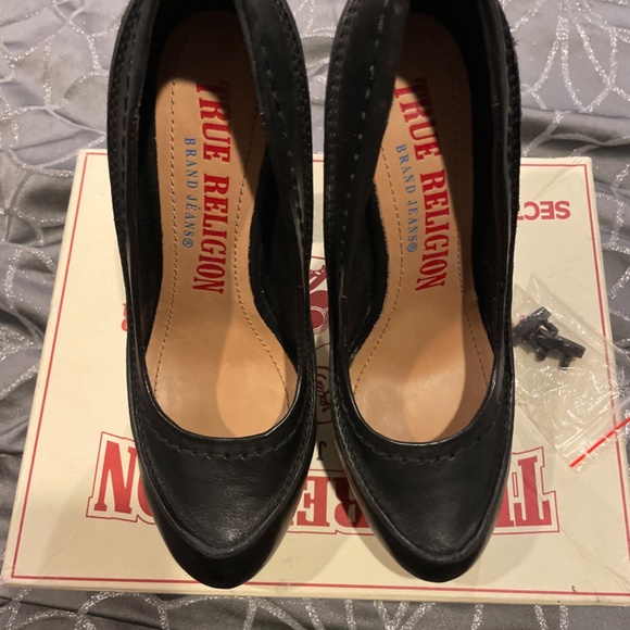 Brand new true religion black leather platform heels - Picture 2 of 7